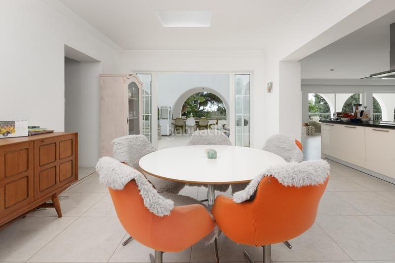 Foto e5dc2d2e-03bb-4969-8121-5bf6678b113f. Casa con piscina in La Carolina - Guadalpín Marbella