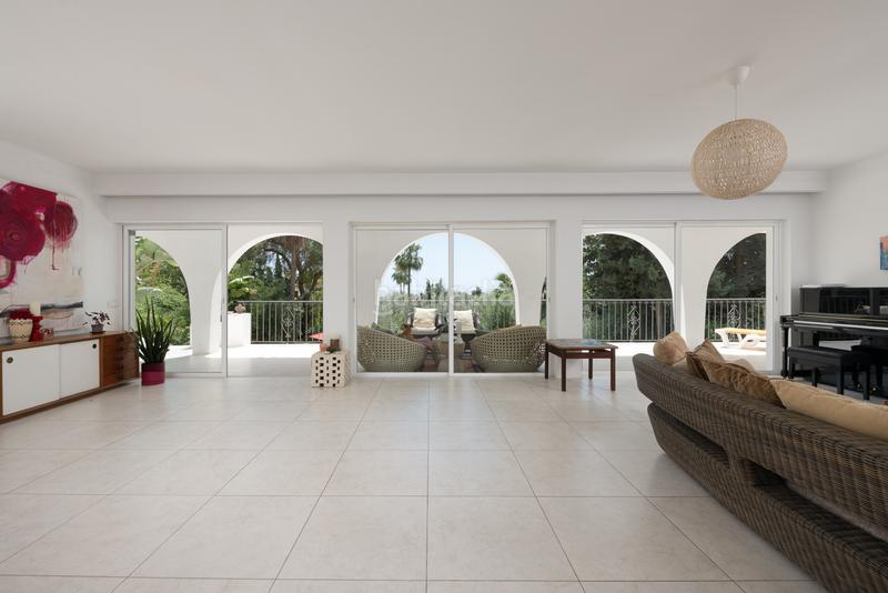 Foto ee2cb7c7-01a7-4faa-9bda-e3ad77b694fd. Casa con piscina in La Carolina - Guadalpín Marbella