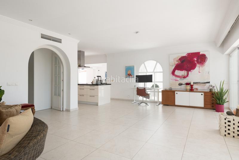 Foto f7d33244-cbfa-4040-ae6a-80c419ba9679. Casa con piscina in La Carolina - Guadalpín Marbella