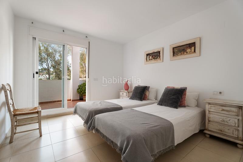 Foto 12105289-8222-43b3-a60e-da5e5b303d4f. Piccolo appartamento con parcheggio piscina in Zona Centro Comercial Torrequebrada Benalmádena