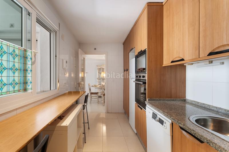 Foto 3ad10041-f28c-4add-bcd6-b9a47f4d6ab4. Piccolo appartamento con parcheggio piscina in Zona Centro Comercial Torrequebrada Benalmádena