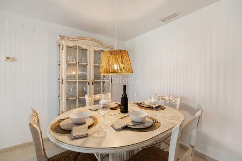 Foto 91f825c9-458f-49f7-afb0-80c86da08670. Piccolo appartamento con parcheggio piscina in Zona Centro Comercial Torrequebrada Benalmádena