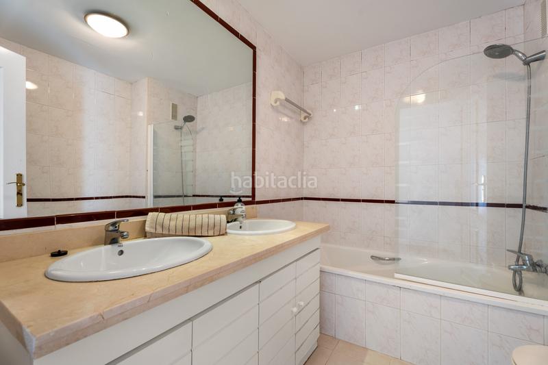 Foto bb90a091-b68e-4f55-816d-0b82e83e9672. Piccolo appartamento con parcheggio piscina in Zona Centro Comercial Torrequebrada Benalmádena