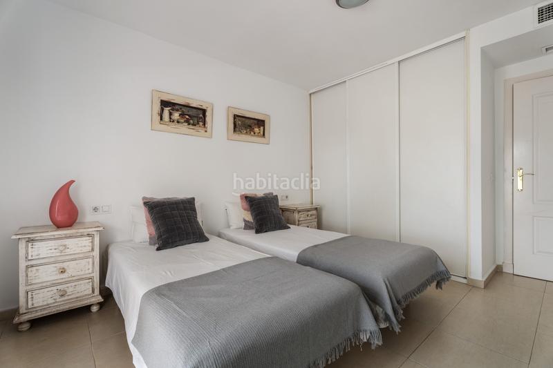 Foto c8ef7f7c-8c47-4628-85c0-e49af8d6f9ed. Piccolo appartamento con parcheggio piscina in Zona Centro Comercial Torrequebrada Benalmádena