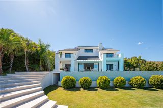 Haus in Los Flamingos. Villa de lujo en primera línea de golf en los flamingos, con vis