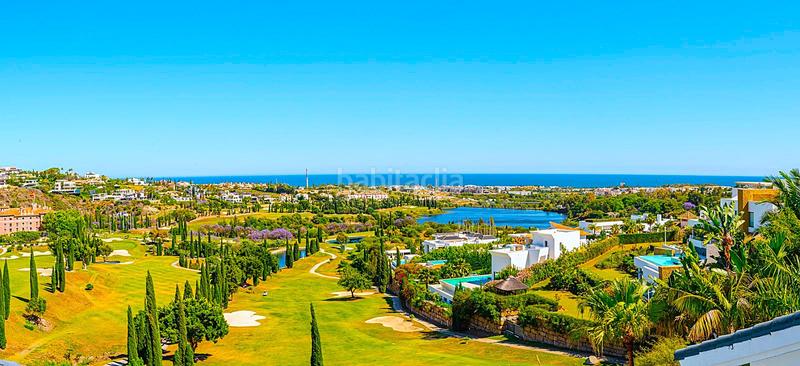 Foto f5fb0cad-af05-4da2-a2df-cc487b8109d7. Casa villa de lujo en primera línea de golf en Los Flamingos, con vistas panorámicas. en Benahavís