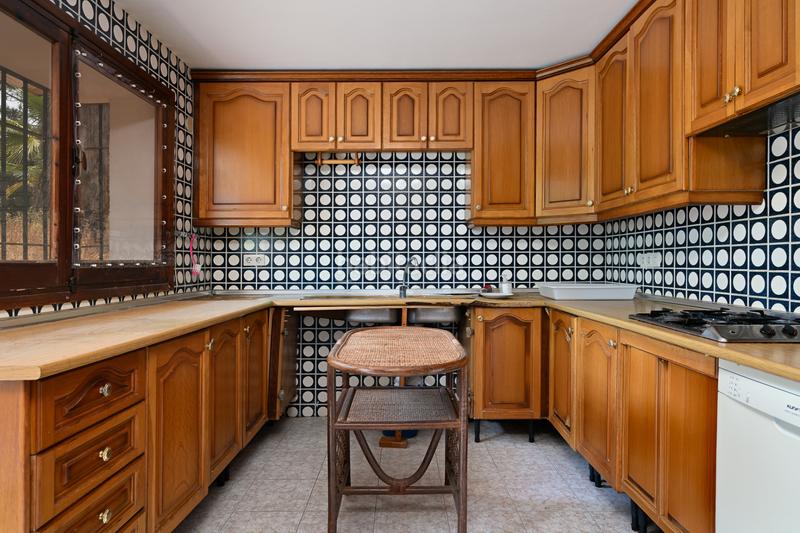 Foto 6a72ae77-062d-4efa-9f41-dd771b81a8ca. Casa amb aparcament piscina a Valdeolletas - Las Cancelas - Xarblanca Marbella