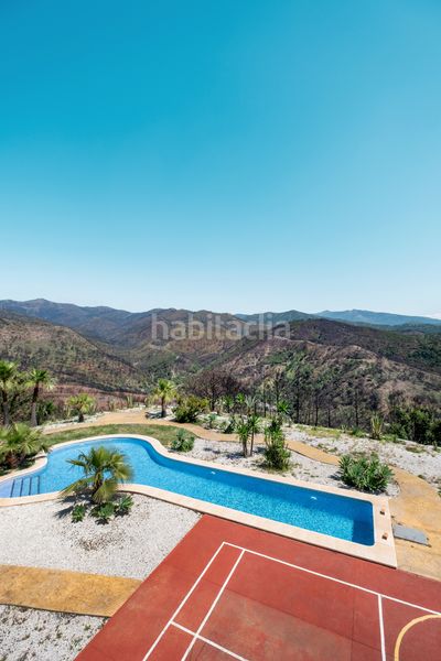 Foto fc0bca34-0142-44bd-a54e-70fed771202c. Casa amb aparcament piscina a altos de Estepona Estepona