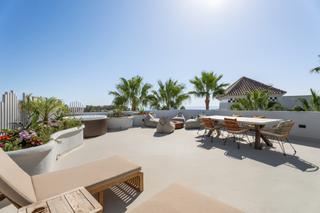 Àtic a Zona de Punta Plata. 7 exclusivos áticos en primera línea de playa  viva estepona en