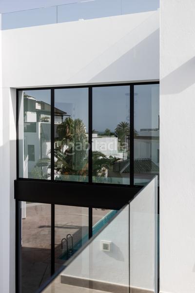 Foto 50de99c4-8158-42de-bb7b-df13019d7b61. Casa amb piscina a Marbesa Marbella