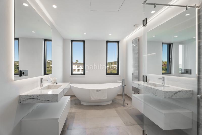 Foto 5d8e9c37-d5fd-48dd-a3ca-0b7f5c840f99. Casa bienvenido al paraíso ! en puerto de Sotogrande-la marina Sotogrande