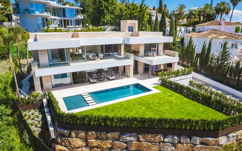 Foto 6b4c842b-38e6-47eb-90bb-70addfb8f658. Casa exclusiva villa de lujo con vistas panorámicas en el paraíso, en Estepona