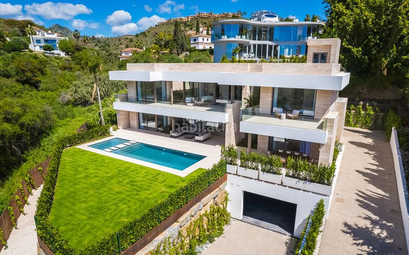 Foto 6b68ba17-b3be-42be-8885-f8b6a3f5a420. Casa exclusiva villa de lujo con vistas panorámicas en el paraíso, en Estepona