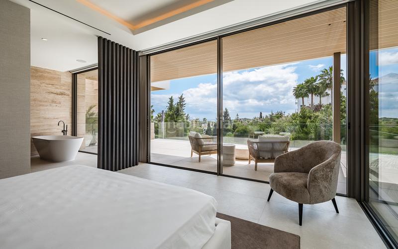 Foto e9b062f8-a582-4e45-aea0-21536ffe7362. Casa exclusiva villa de lujo con vistas panorámicas en el paraíso, en Estepona