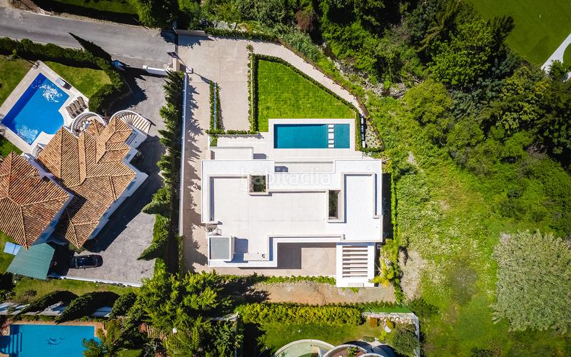 Foto f56fbccc-9ff6-43d3-a57e-9020be8c1805. Casa exclusiva villa de lujo con vistas panorámicas en el paraíso, en Estepona
