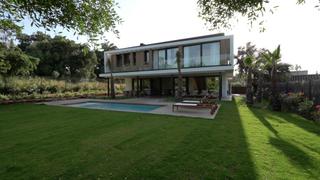 Casa a Sotogrande Costa. Villa koa villa de lujo, moderna y de nueva construcción en vent