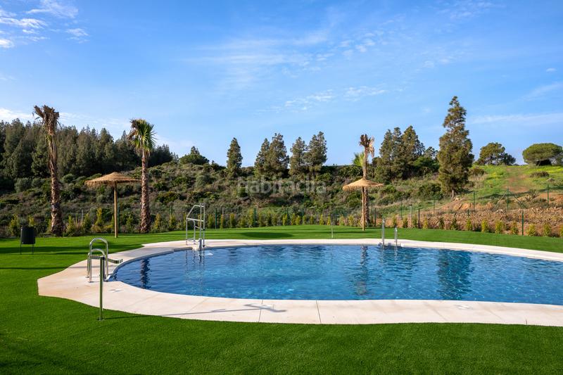 Foto 2248f5a2-438f-4887-b588-86626b76a6d6. Apartament amb aparcament piscina a El Faro de Calaburra - Chaparral Mijas