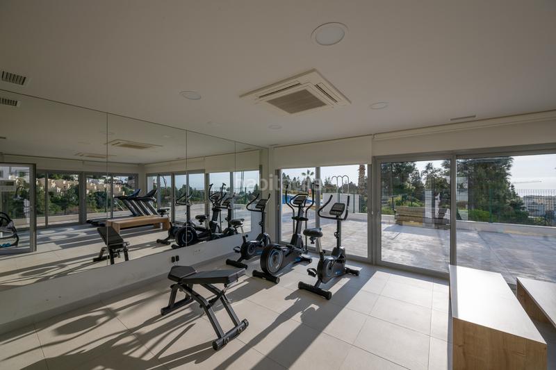 Foto 4ba8b164-9d00-4cbd-bbd1-04467c64d207. Apartament amb aparcament piscina a El Faro de Calaburra - Chaparral Mijas