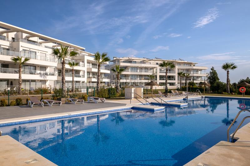 Foto 544837d7-29a6-4355-a09f-88d4c12c2f83. Apartament amb aparcament piscina a El Faro de Calaburra - Chaparral Mijas