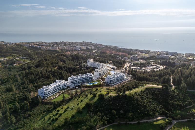 Foto 94cb0bbb-3aa9-4867-a4bc-25491f34e77a. Apartament amb aparcament piscina a El Faro de Calaburra - Chaparral Mijas