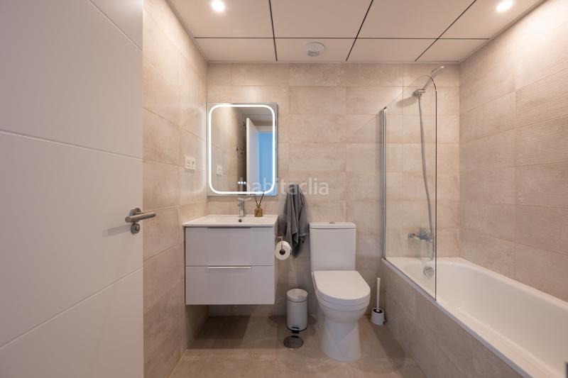 Foto dd00895c-8d38-4c1b-9be7-abae1be13de4. Apartament amb aparcament piscina a El Faro de Calaburra - Chaparral Mijas