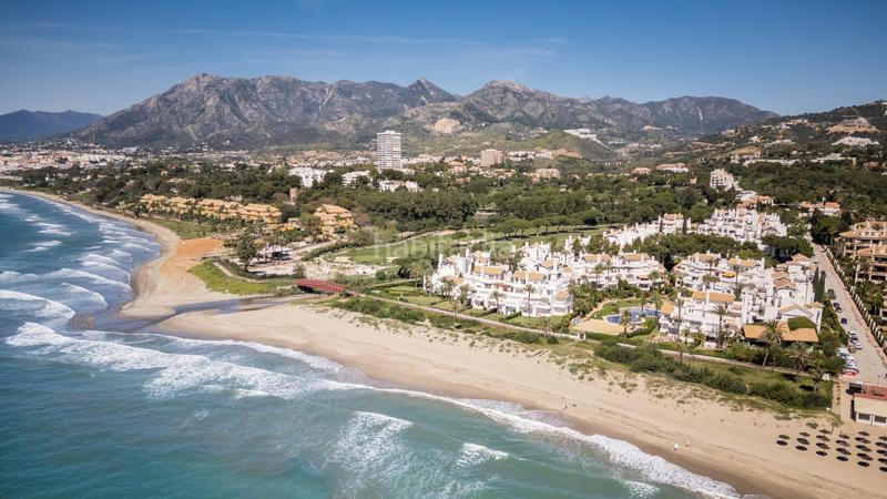 Foto 01f84dc1-edbc-46cd-ae71-a17d3b6e5bc5. Apartamento primera linea complex apartamento los monteros en Marbella