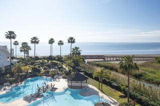 Planta baixa a El Velerín. Alca  apartamento  estepona
