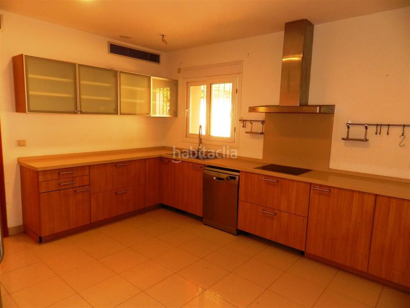 Foto 3bc64698-6f62-4a2b-ab38-a7b35d9d095d. Casa amb aparcament piscina a Sotogrande alto Sotogrande