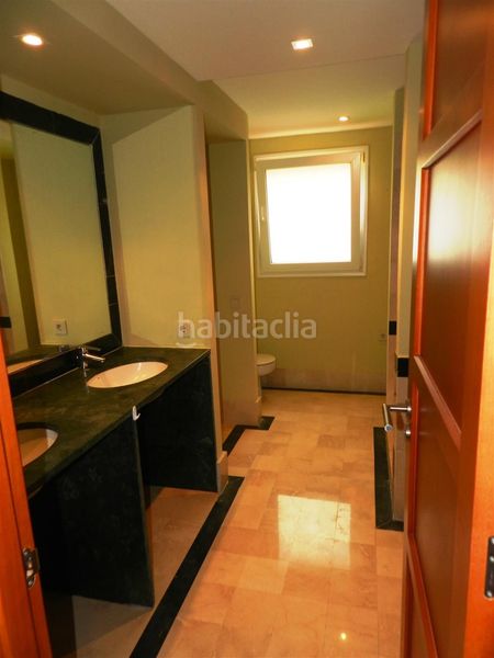 Foto 6a7914b8-eb55-420a-a5a8-fe1a50fe9500. Casa amb aparcament piscina a Sotogrande alto Sotogrande