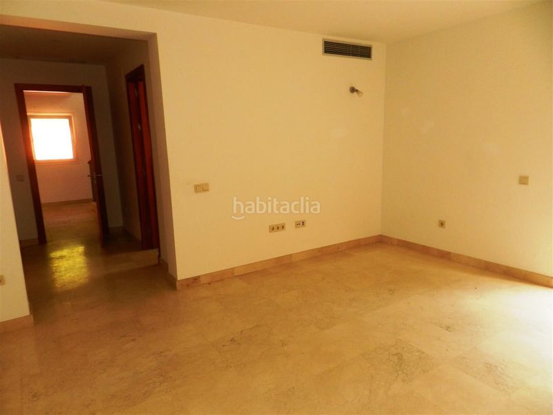 Foto b0ca5bba-50f0-4894-b345-528eed32de1c. Casa amb aparcament piscina a Sotogrande alto Sotogrande