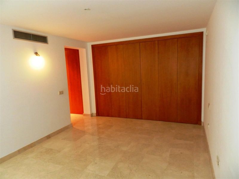 Foto ea60c8bf-07fe-4037-818f-32dfa21d4417. Casa amb aparcament piscina a Sotogrande alto Sotogrande