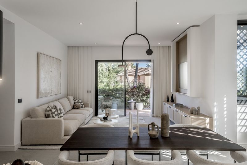 Foto 1535f967-6b4d-4483-b583-295067bbf62d. Planta baixa amb aparcament piscina a Sierra Blanca Marbella