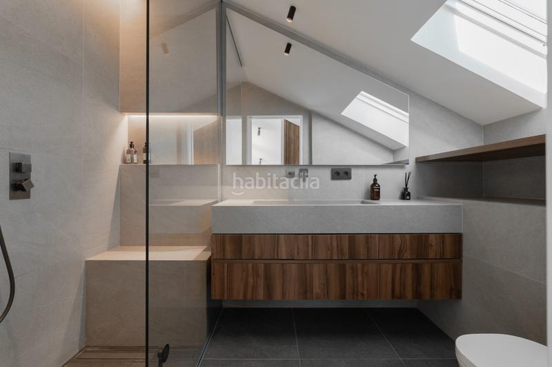 Foto 1232c7db-be52-4741-9637-33f9a7cba5d1. Attico con parcheggio piscina in Nueva Andalucía centro Marbella