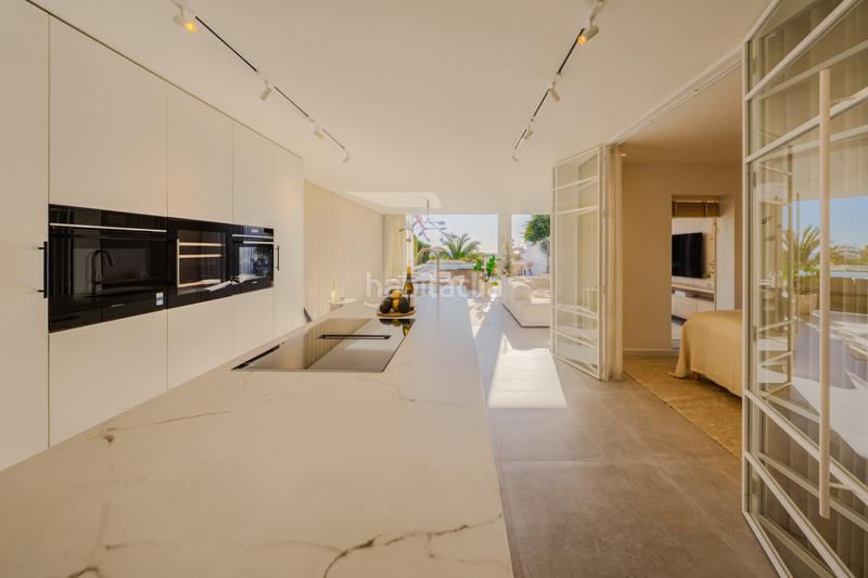 Foto ba376308-6a45-4759-9752-ad4ee789adda. Piano terra con parcheggio piscina in Nueva Andalucía centro Marbella