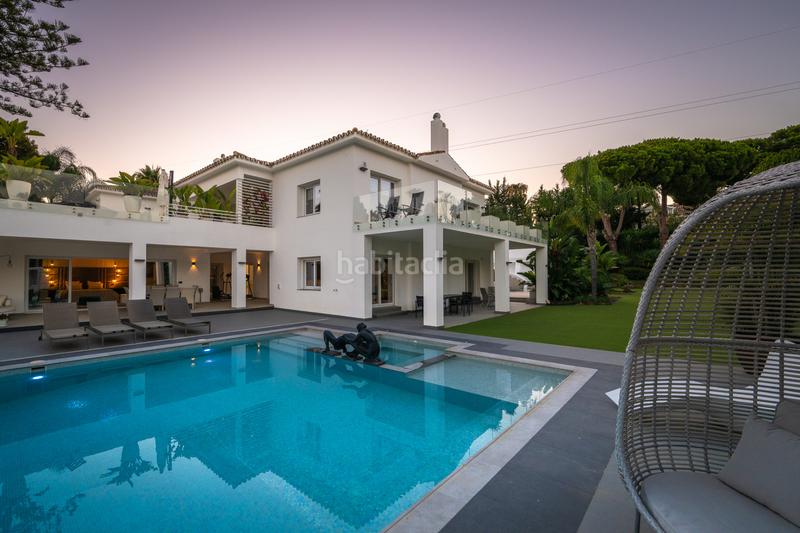 Foto 437b966e-f7d6-4bbb-a0ba-04623fe8cdfb. Casa excepcional finca tipo villa en atalaya, este en Estepona