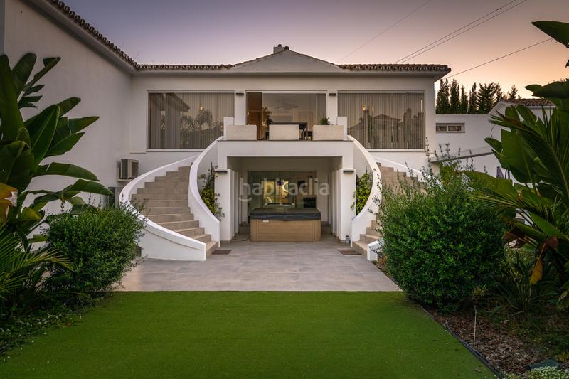 Foto 4f222ea1-7f78-45cd-9804-3e3cd592ed9b. Casa excepcional finca tipo villa en atalaya, este en Estepona