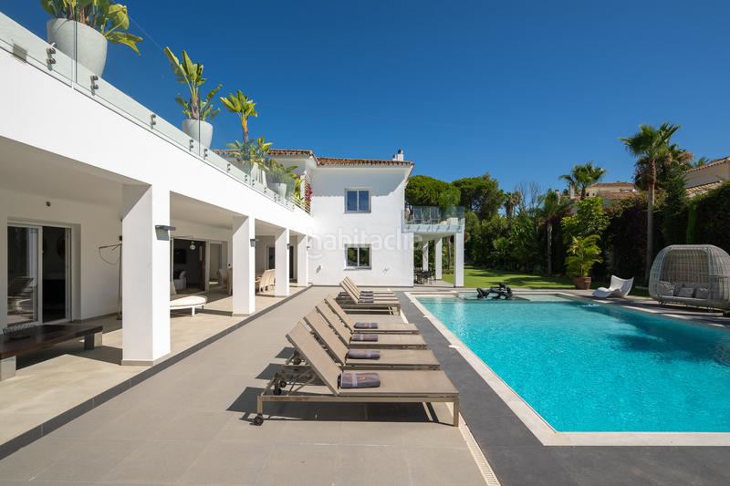 Foto 88146f9d-be8d-4dce-8296-7aecc01bdeda. Casa excepcional finca tipo villa en atalaya, este en Estepona