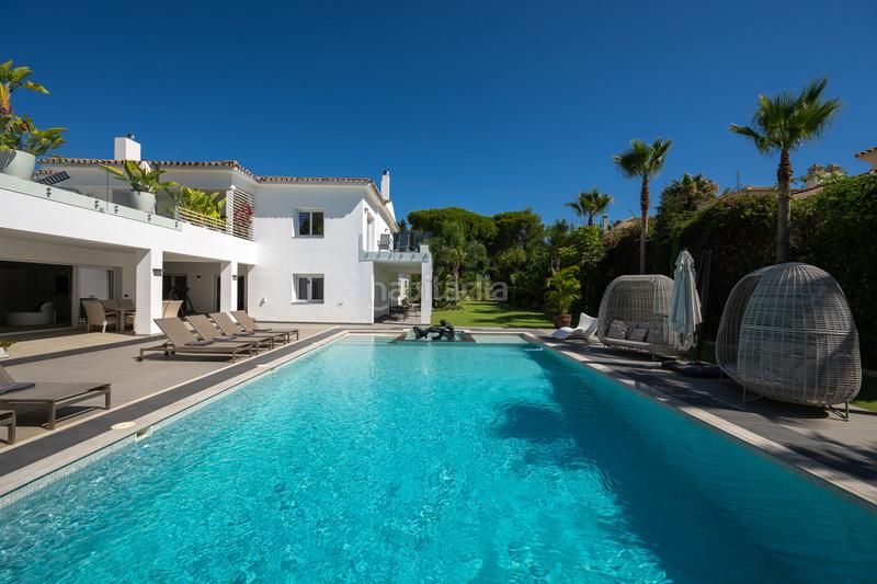 Foto e148bba5-9efc-4b7c-ba7e-94390190bb7f. Casa excepcional finca tipo villa en atalaya, este en Estepona