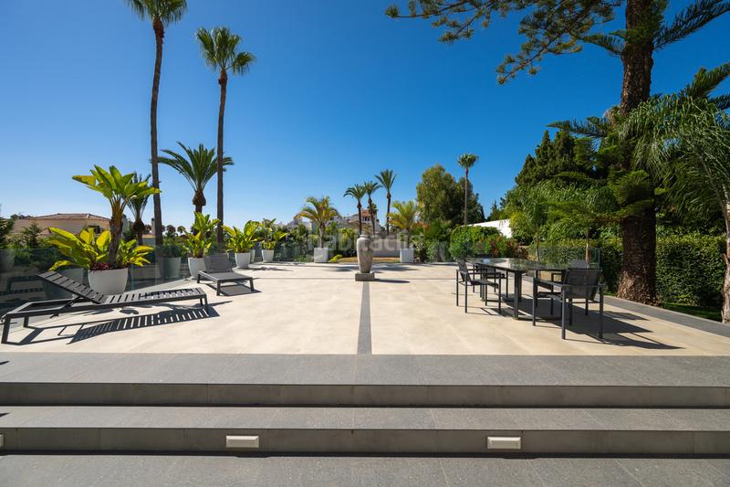 Foto f8404565-eb64-4b70-8245-405f633d6f39. Casa excepcional finca tipo villa en atalaya, este en Estepona