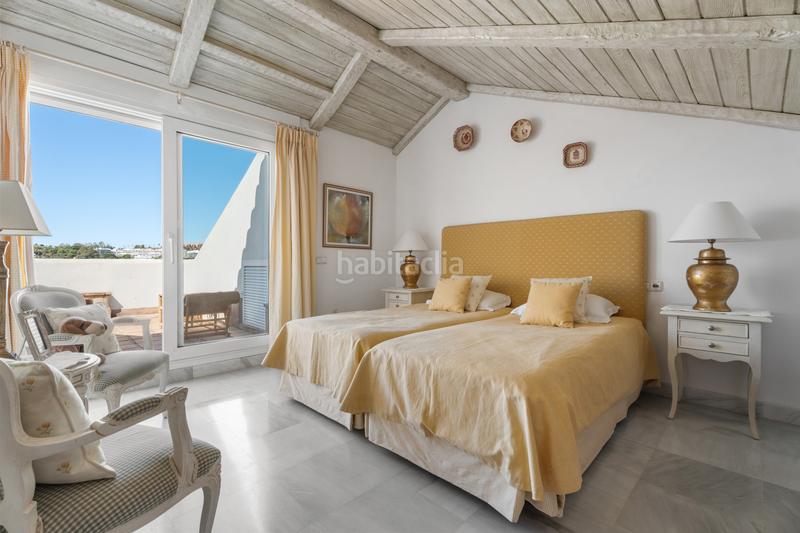 Foto 6315c624-719a-4623-ba61-a4c1063fcaf3. Attico con parcheggio piscina in Nueva Andalucía centro Marbella