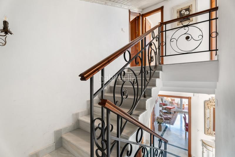 Foto a15e0e30-19db-4d74-8abe-7c0a0a33905c. Attico con parcheggio piscina in Nueva Andalucía centro Marbella