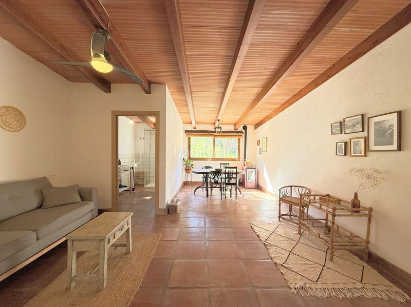 Foto 00e8b59d-ba2f-405a-bdae-5409887e9715. Edifici a Casares pueblo Casares