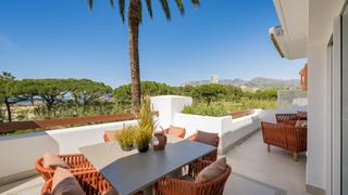 Apartament a Río Real. Primera línea playa  6 dormitorios