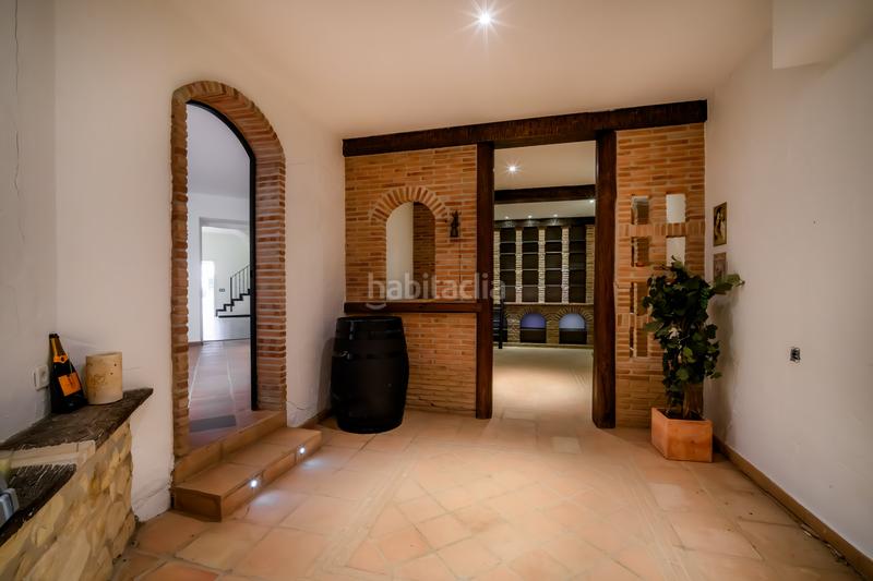 Foto 177aa598-a7d2-4b0b-869e-4129e521e7ea. House with parking pool in Nueva Andalucía centro Marbella