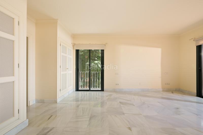 Foto 40c0b84b-330c-4356-8be7-8b984c46ce73. Appartement mit parking pool in La Quinta Benahavís