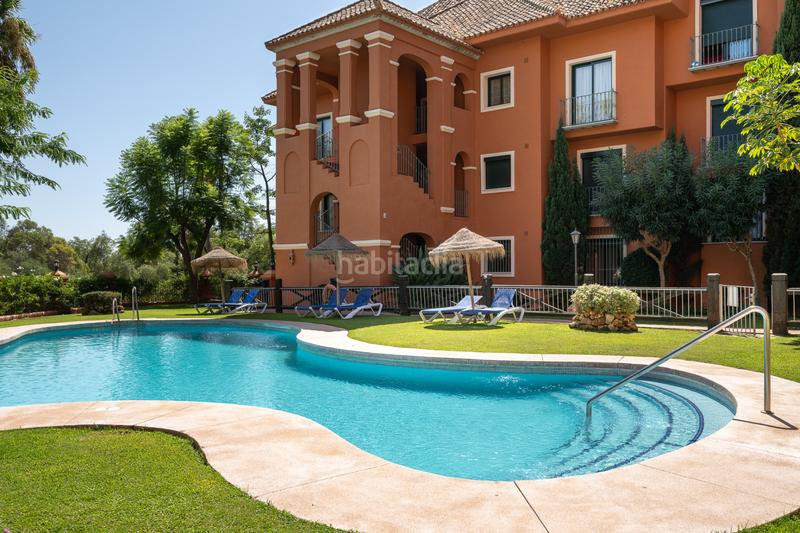 Foto 802aa3ef-82a0-485f-84f5-52e9679c85e4. Appartement mit parking pool in La Quinta Benahavís