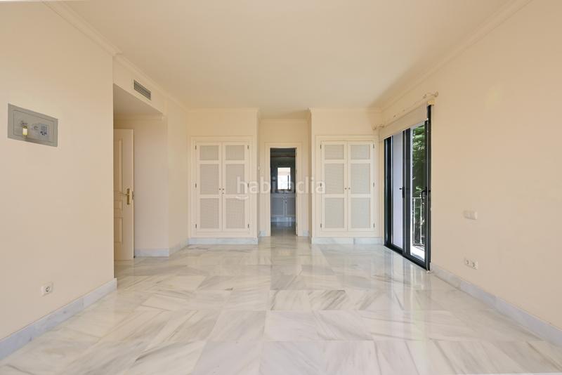 Foto b7df7447-229e-40ea-a1ab-0751bbec6502. Appartement mit parking pool in La Quinta Benahavís