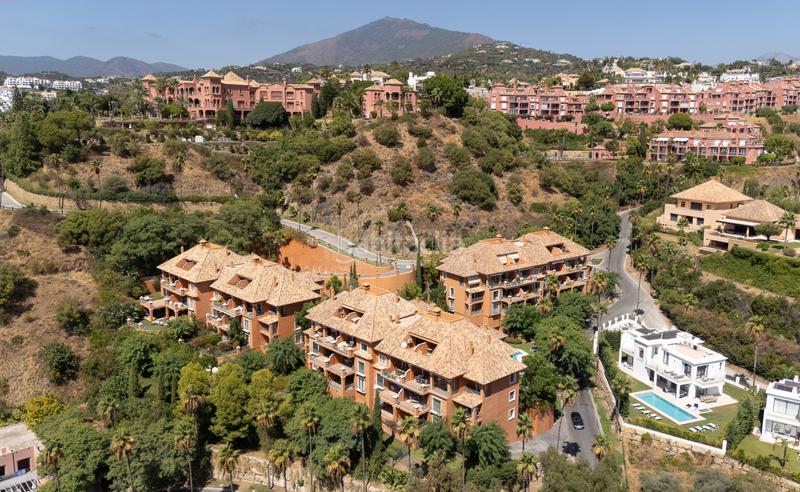 Foto c0f1f8e2-afb9-4176-9991-b3fa8e2cc1f9. Appartement mit parking pool in La Quinta Benahavís