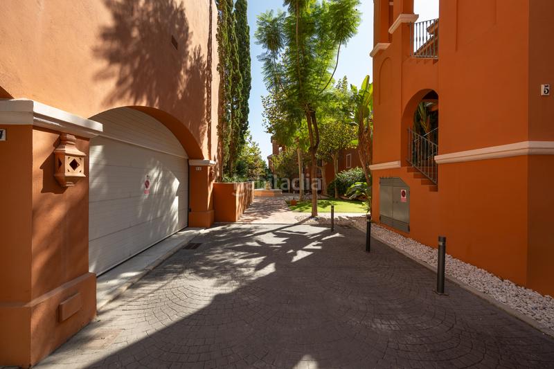 Foto ea349e00-e5b6-4fa3-87ec-c08bcdf646b5. Appartement mit parking pool in La Quinta Benahavís