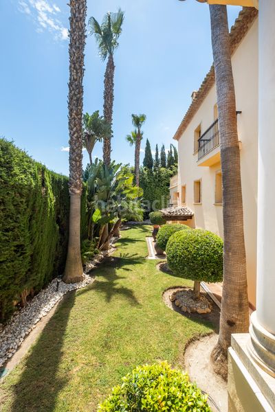 Foto 5b5bad4b-97bc-4466-9714-1aa779b587da. Casa amb calefacció aparcament piscina a Las Brisas Marbella